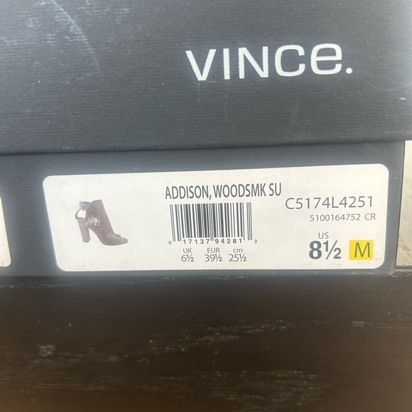 Vince Addison Peep-Toe Bootie Woodsmoke Suede - Picture 10 of 10